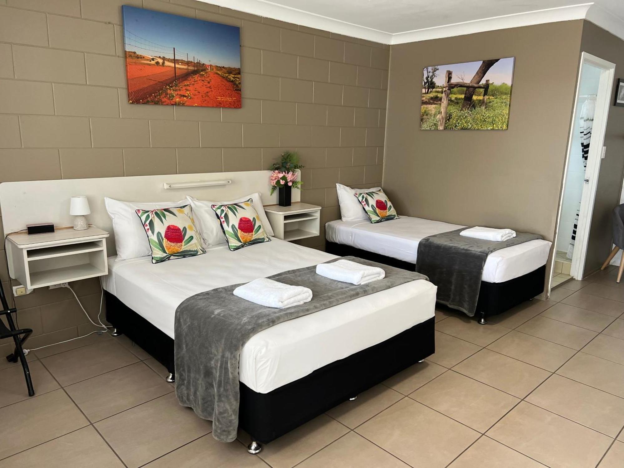 تاونسفيل Spanish Lace Motor Inn المظهر الخارجي الصورة