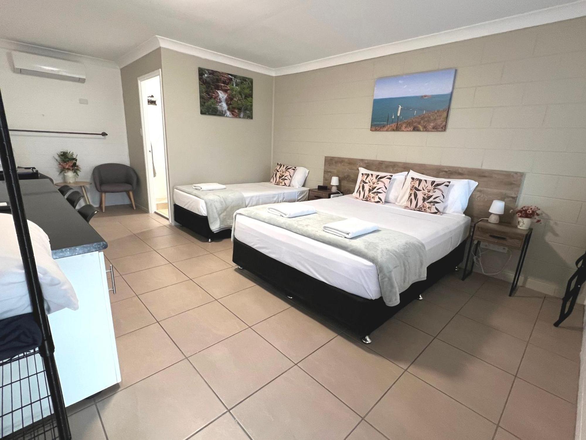 تاونسفيل Spanish Lace Motor Inn المظهر الخارجي الصورة